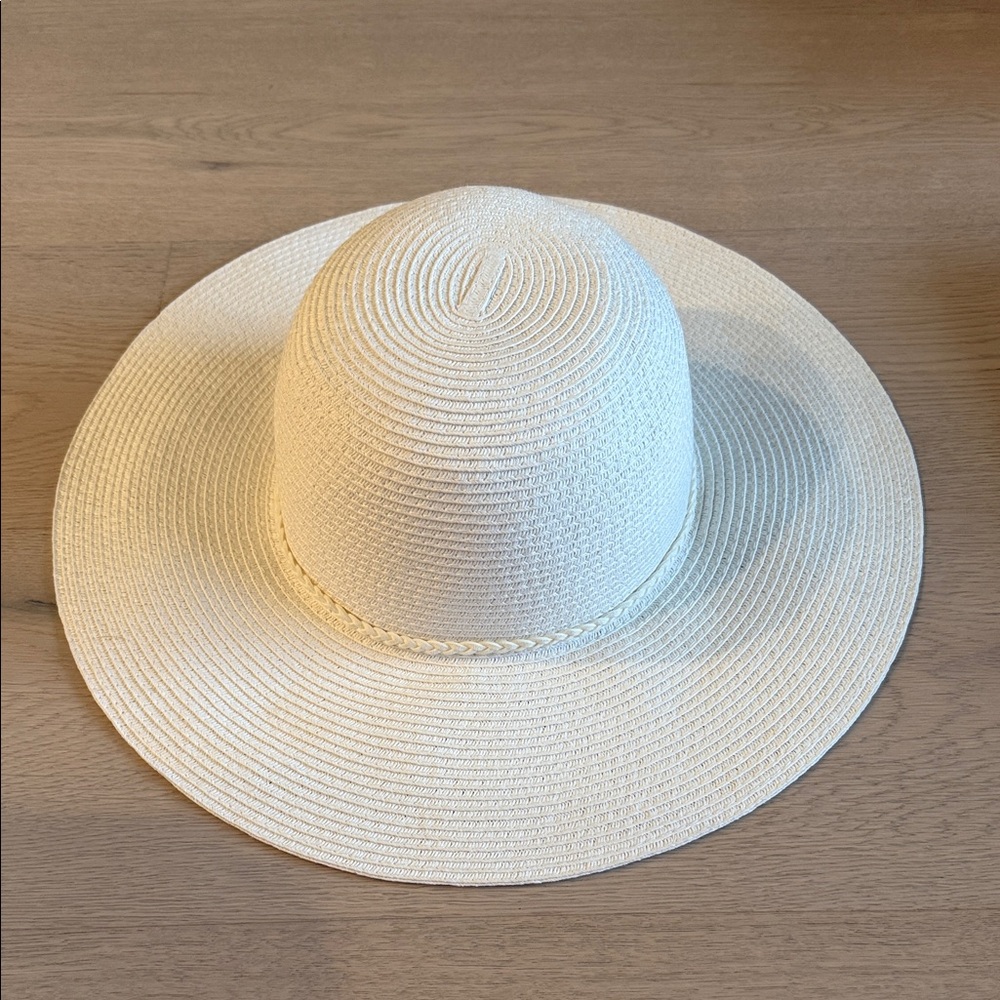 Banana Republic White Floppy Sun Hat